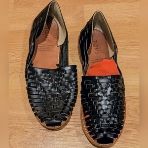 Toms Huaraches Sandals